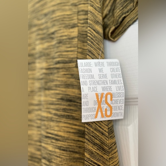 LuLaRoe NWT Carly Hi-Low Swing Dress Size XS - Picture 3 of 6